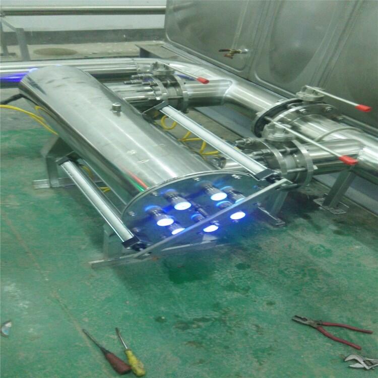 廣西河池市水上樂(lè)園原水處理紫外線消毒器冀誠(chéng)科